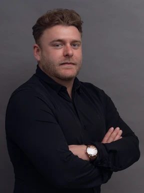 Recruiter img